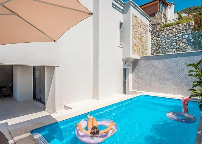 18 By Cimentepe Deluxe - With Heated Pool In Yalikavak 博德鲁姆